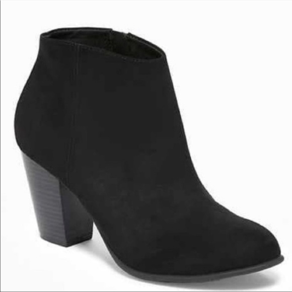 Black Chunky-heeled Booties - Picture 3 of 8